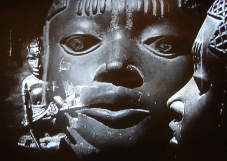 《雕像也會死亡》