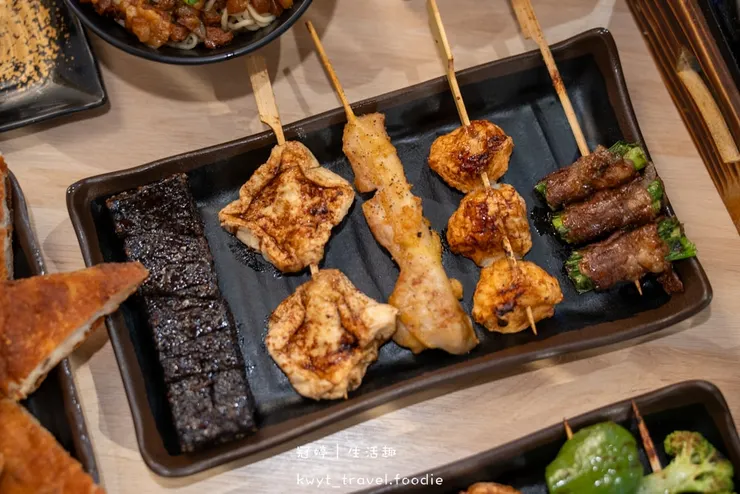 [台北信義]柒息地串燒居酒屋信義店，兩壺熱清酒149元！台北101附近神醬串燒19元起，Dcard與PTT兩大論壇推薦台北居酒屋