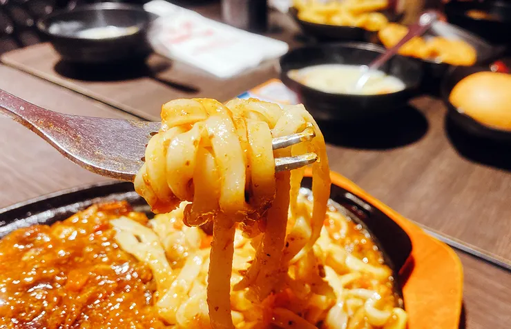 新莊孫東寶(新莊復興店)│新口味麻辣牛排-內用享用無限自助吧