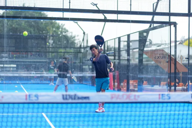 同時為網球及Padel教練的Vincent，表示Padel非常適合網球球手或其他拍類球員參與。