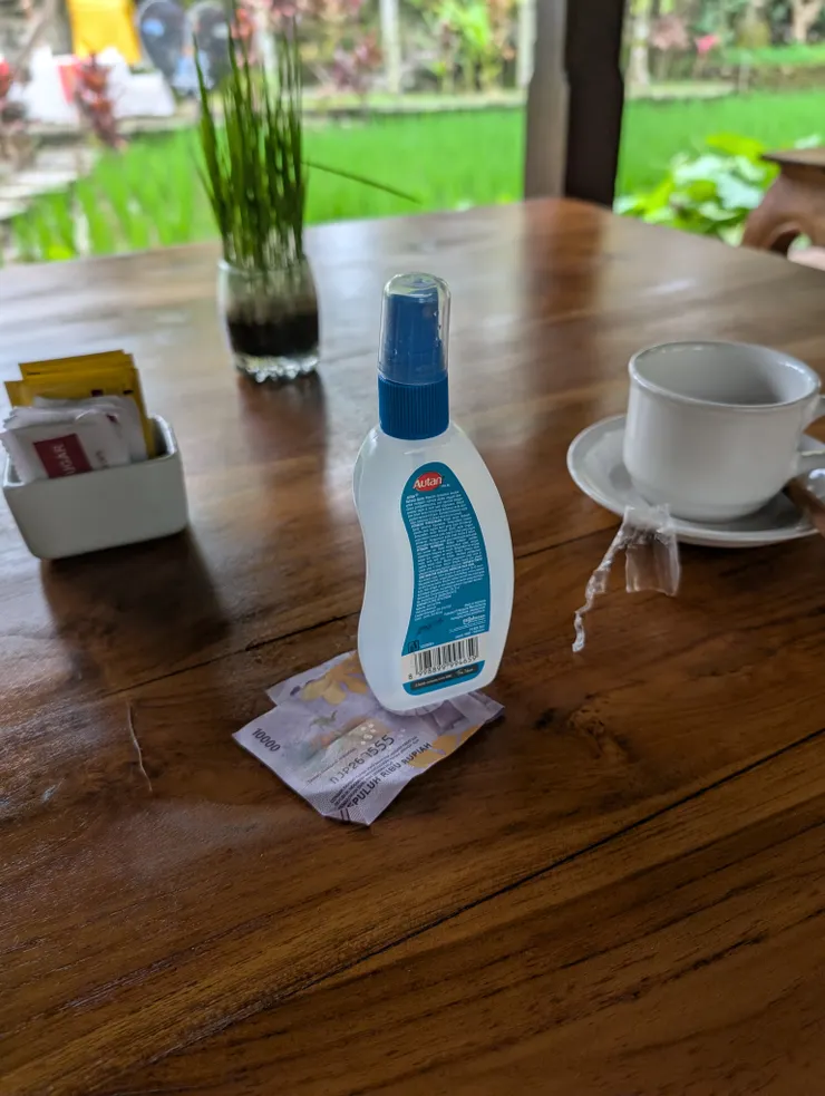 離開時壓了小費表達謝意