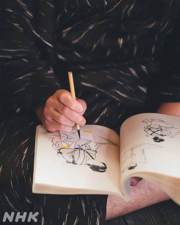 阿歌沉迷於描繪阿清的工作日常