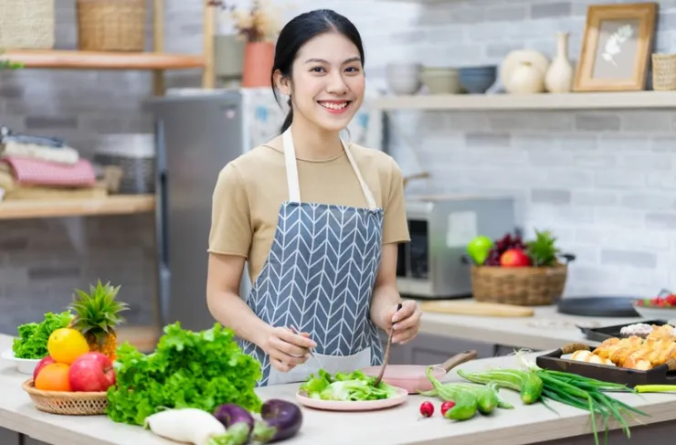 烹飪方面，優質橄欖油尤其適合拌生菜做沙拉。圖/123RF圖庫