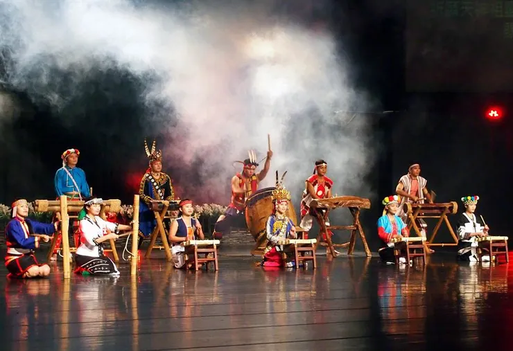 台灣近年愈來愈多以傳統文化為核心的觀光業，但背後的利益卻難以衡量(圖源：中時)