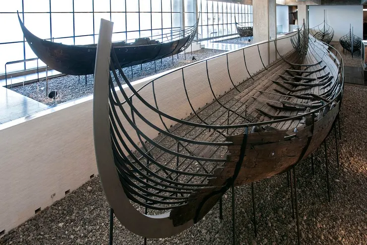 Skuldelev 1號是一艘來自挪威西部松恩峽灣的大型遠洋貨船。