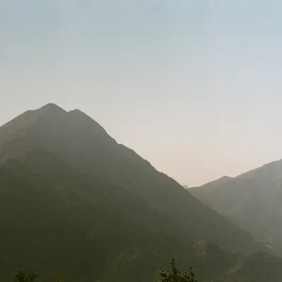 And we are small的沙龍