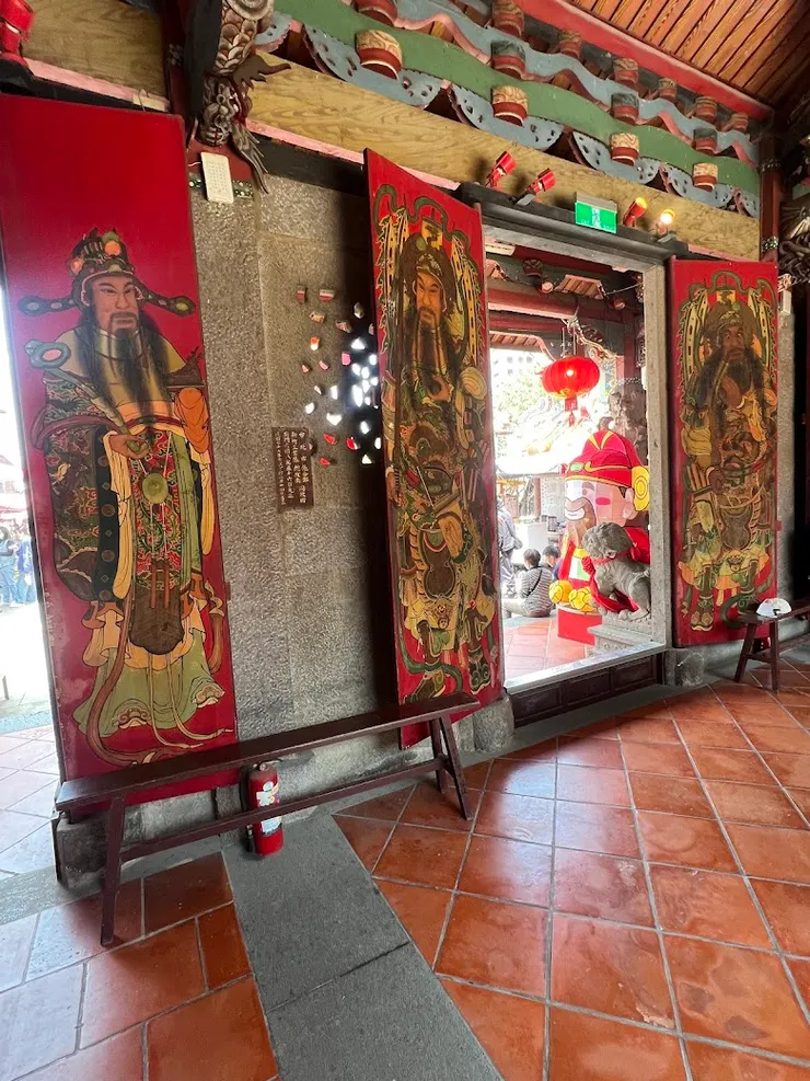 莊嚴門神彩繪（圖片截圖於網路）