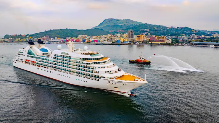 SEABOURN QUEST璽寶探險號 (臺灣港務股份有限公司提供)