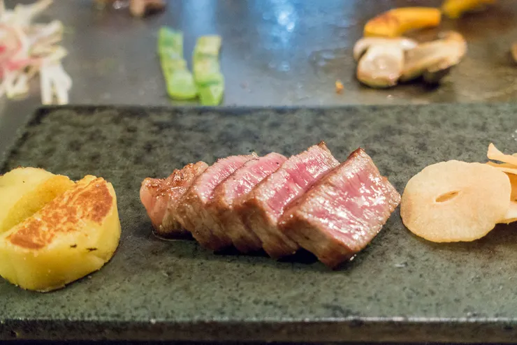 台中頂級和牛燒肉店，吃的是氣氛、口感