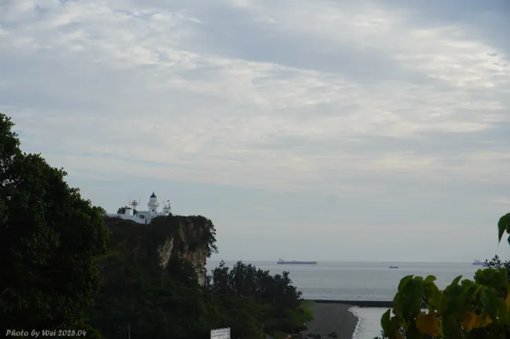 傍晚的燈塔與海景,可惜今天雲較多,沒辦法看到美麗的夕陽