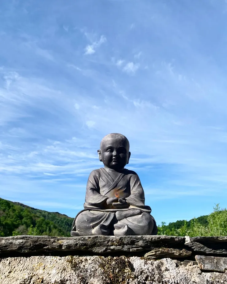 圖六:西班牙民宅竟然出現小沙彌