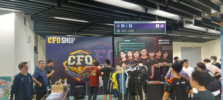 CFO和BYG的攤位(一樓左翼)