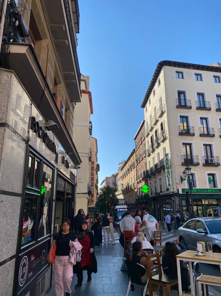 到處都是滿滿的人潮