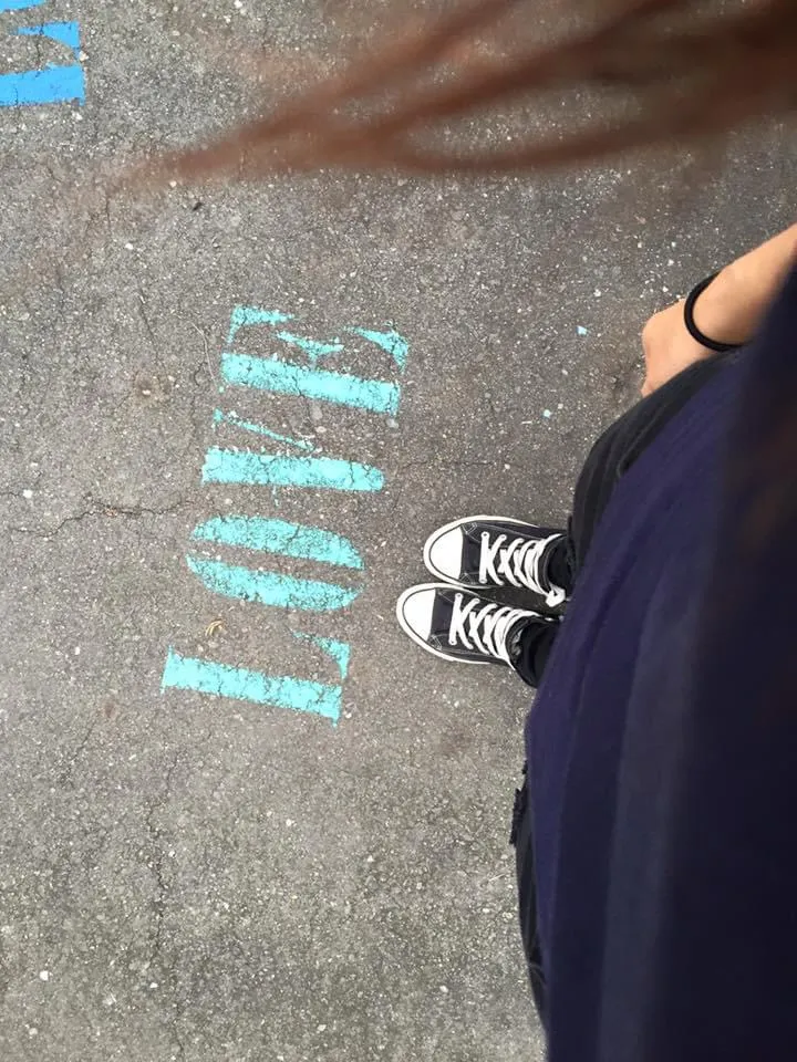 居然連地上都找得到愛💙