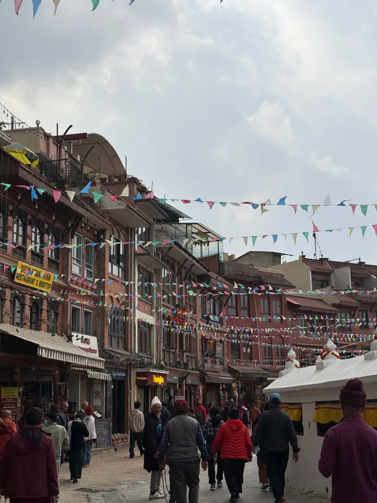 滿願塔周圍的商店街