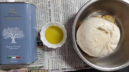 [異國美食]義大利的健康飲食聖塔麗塔橄欖油，特級冷壓初榨橄欖