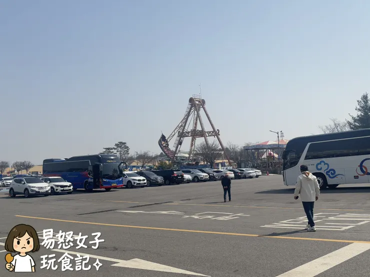 遊樂園的海盜船