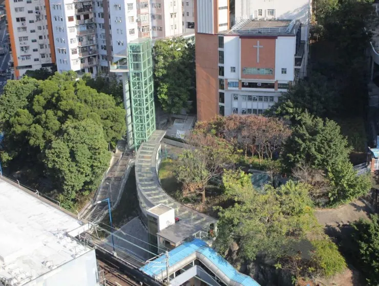 「長樓梯」現時面貌，升降機已經啟用