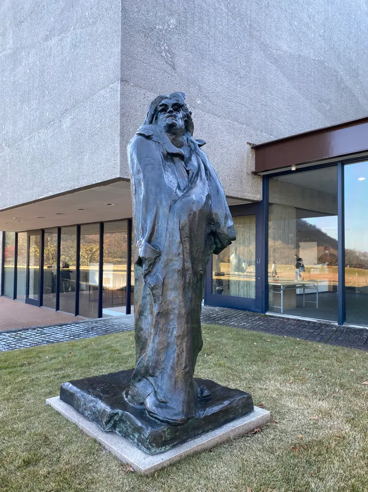 Auguste Rodin |正門進去就可以看到的羅丹塑像