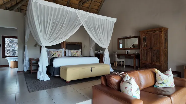 Arathusa Lodge超大的房間