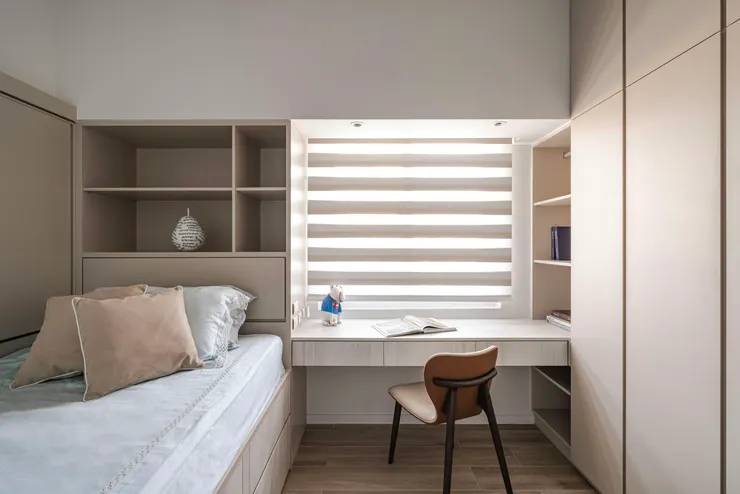 (作品呈現：26 年復興路大樓老屋翻新 - 現代人文退休宅｜藝瓦高雄室內空間設計)