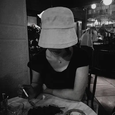 一顆小擦布的樹洞的沙龍