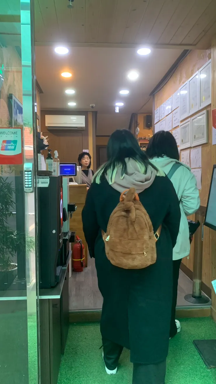 餐廳用英文溝通很ok。