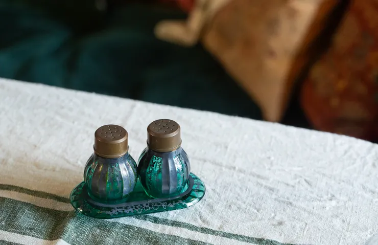 質感極佳的胡椒罐與鹽罐