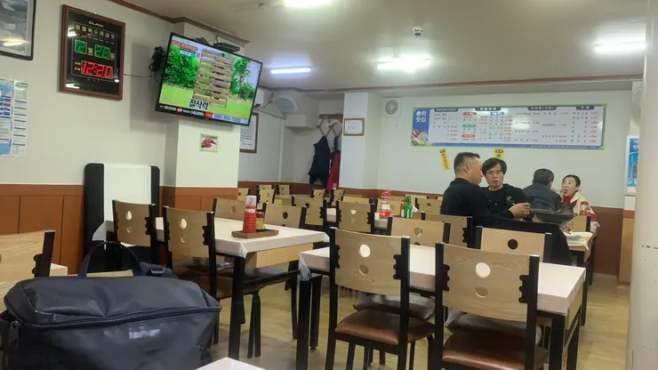 美食感覺就是隱身在巷弄裡。