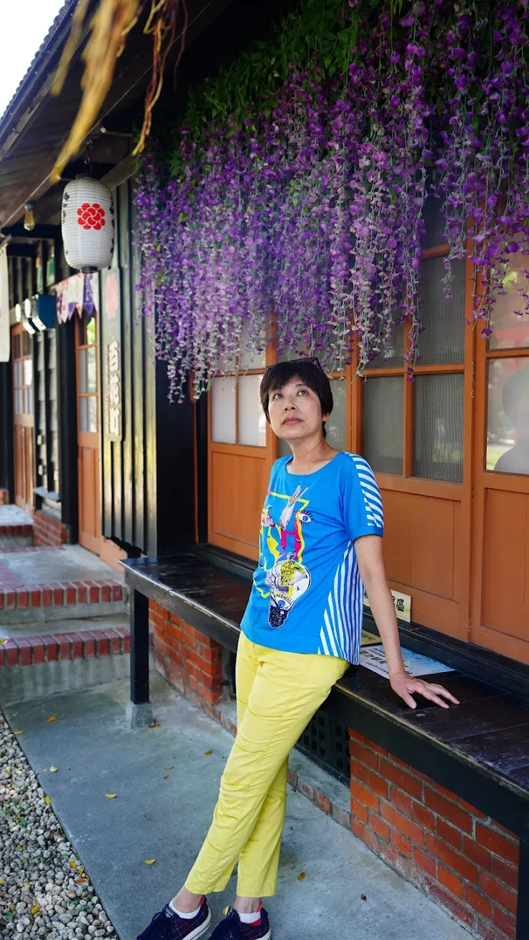 外廊紫藤