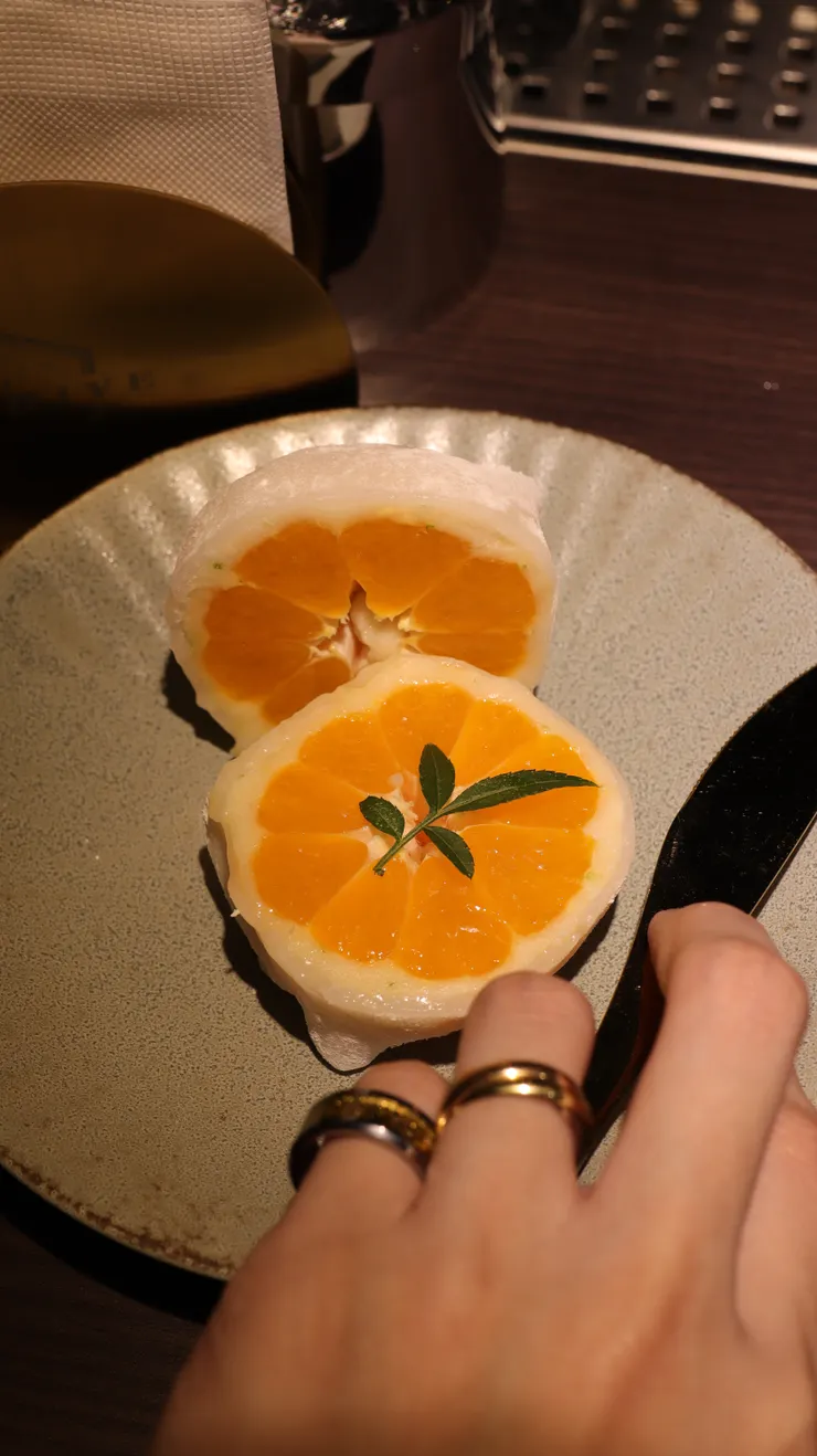 源色紅茶當時的蜜柑大福 筆者吃的時候眼眶一熱想流淚 是真的很細緻的精品