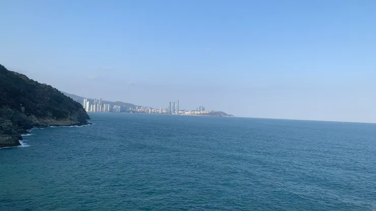 從海上看真的很難忽略它。