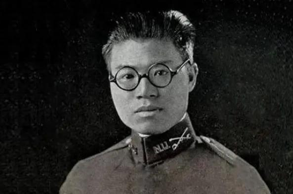 齊學啟之美國諾維奇軍校畢業照