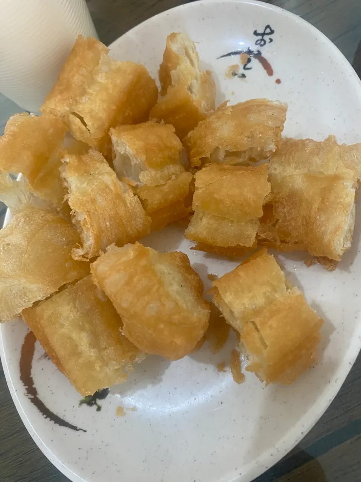 闆娘招待的現炸酥脆油條