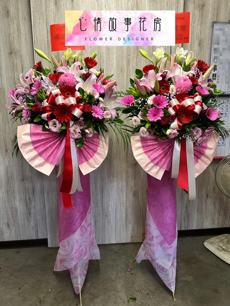 開幕、祝壽、升遷必備|台南人氣【羅馬花柱】花藝設計,為你的重要時刻增添氣勢! 心情故事花房