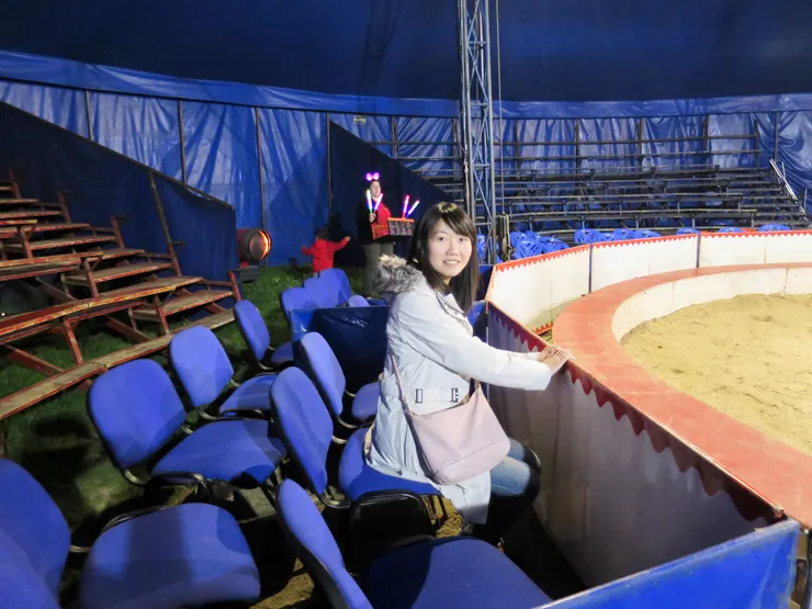 我們也坐VIP，因為才14歐很便宜