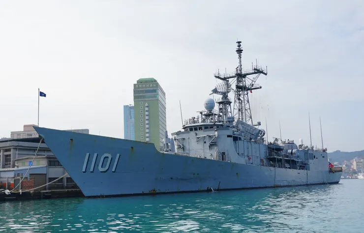 成功號飛彈巡防艦（舷號：PFG2-1101）