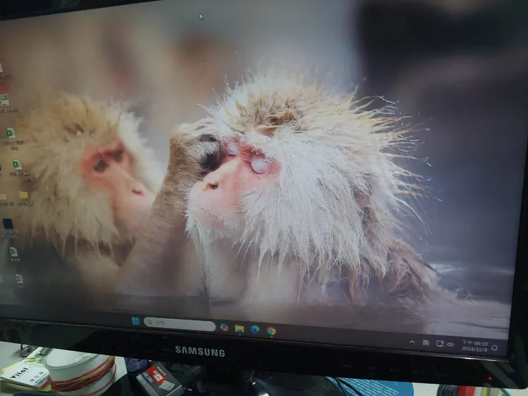 決定要去泡湯的前幾天，公司的桌布突然被換成這張圖