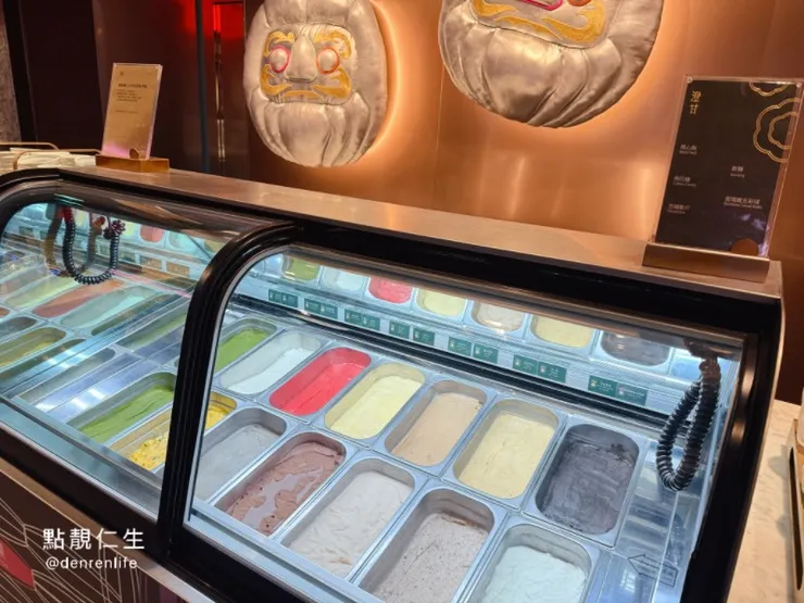 第二排右一就是燕麥芝麻 豪豪吃