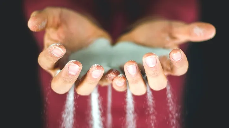 https://unsplash.com/photos/person-holding-blue-sand-xqjMjaGGhmw