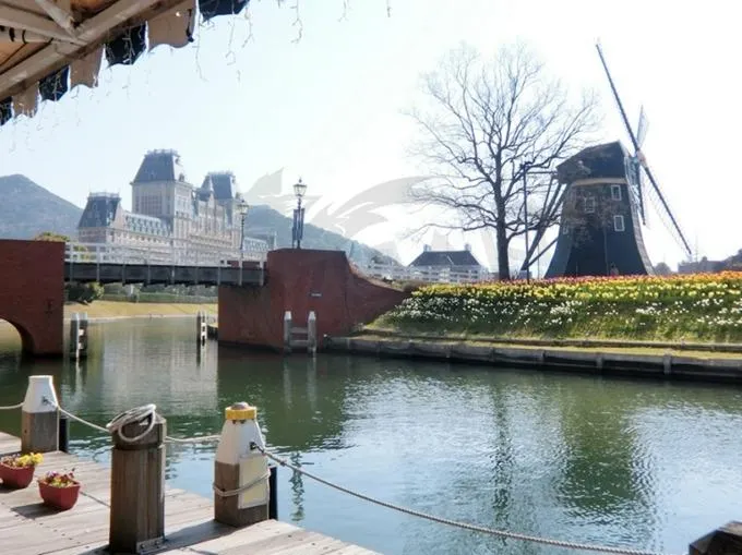 左邊那幢就是我們住的JR酒店