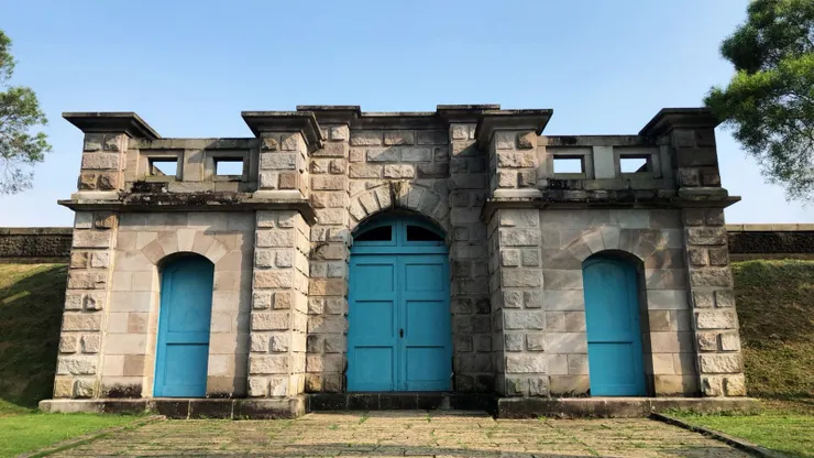 淨水池區建築內現有蝙蝠棲息，不開放參觀。圖片來自臺南山上花園水道博物館。