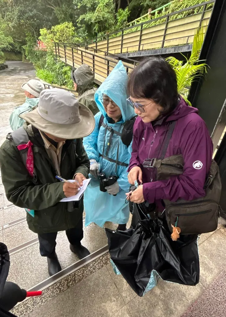 圖01 今日的兩位冠33實習學員