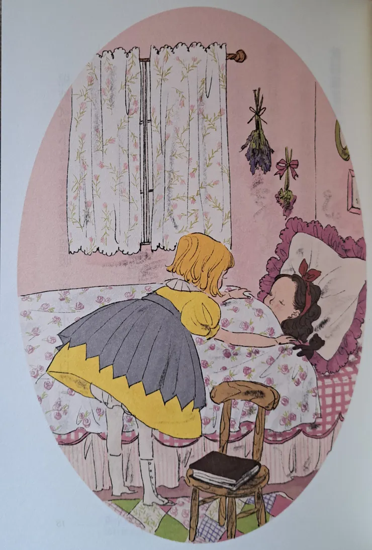 就算小可睡過頭,小美也沒關係,還幫她蓋好被子