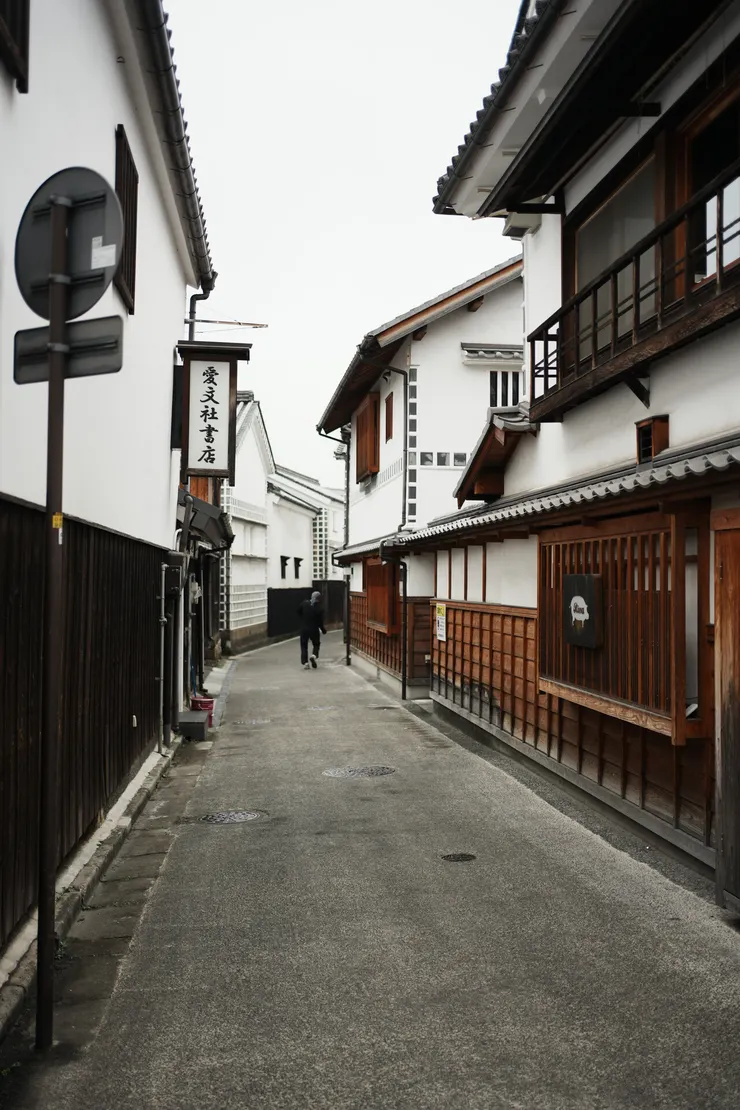 遊客稀疏的早晨