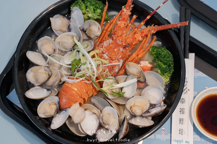 雲林北港美食餐廳_幸福燈塔複合式餐飲_痛風系滷肉飯!整層貓貓