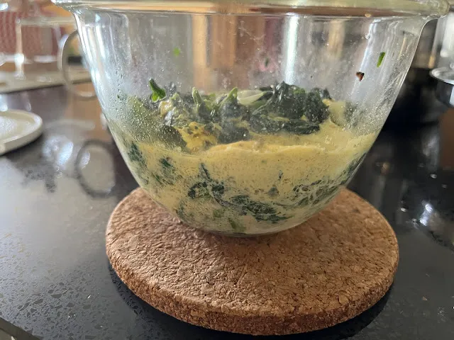 
          可以檢查一下底部是否已經凝固
        