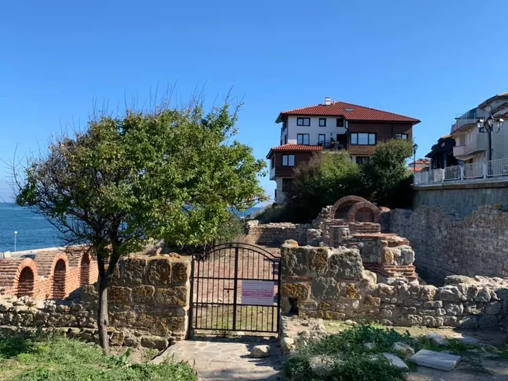 住家樓下就是遺蹟