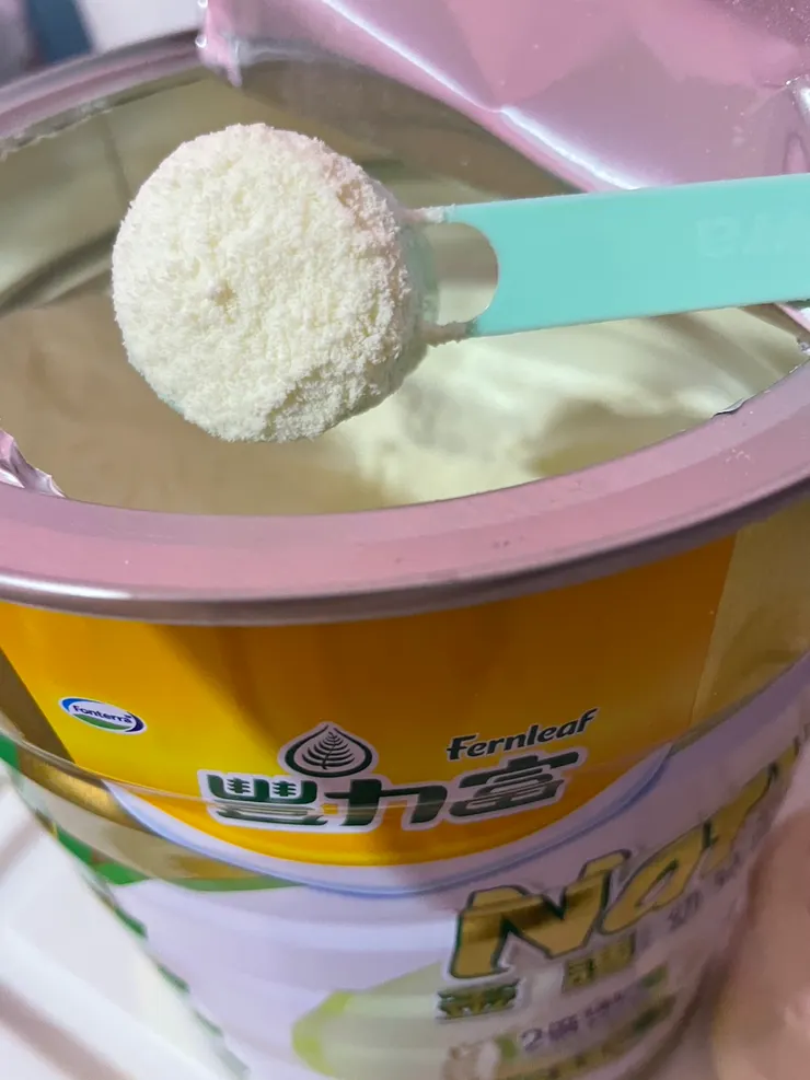 ▲豐力富金護奶粉粉質表現上也還算令人滿意