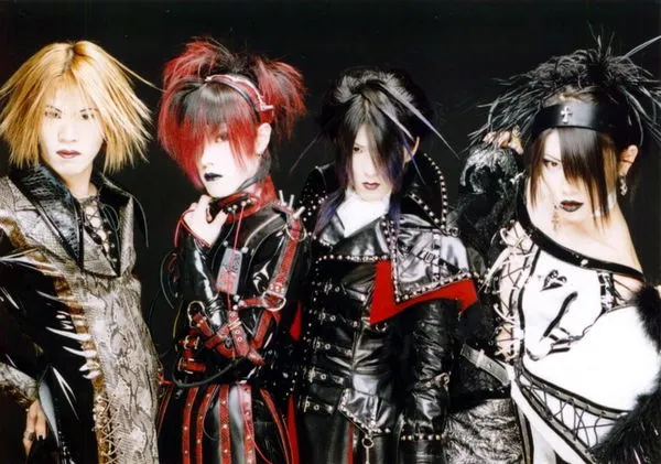 ”Dué le quartz“，VKGY。